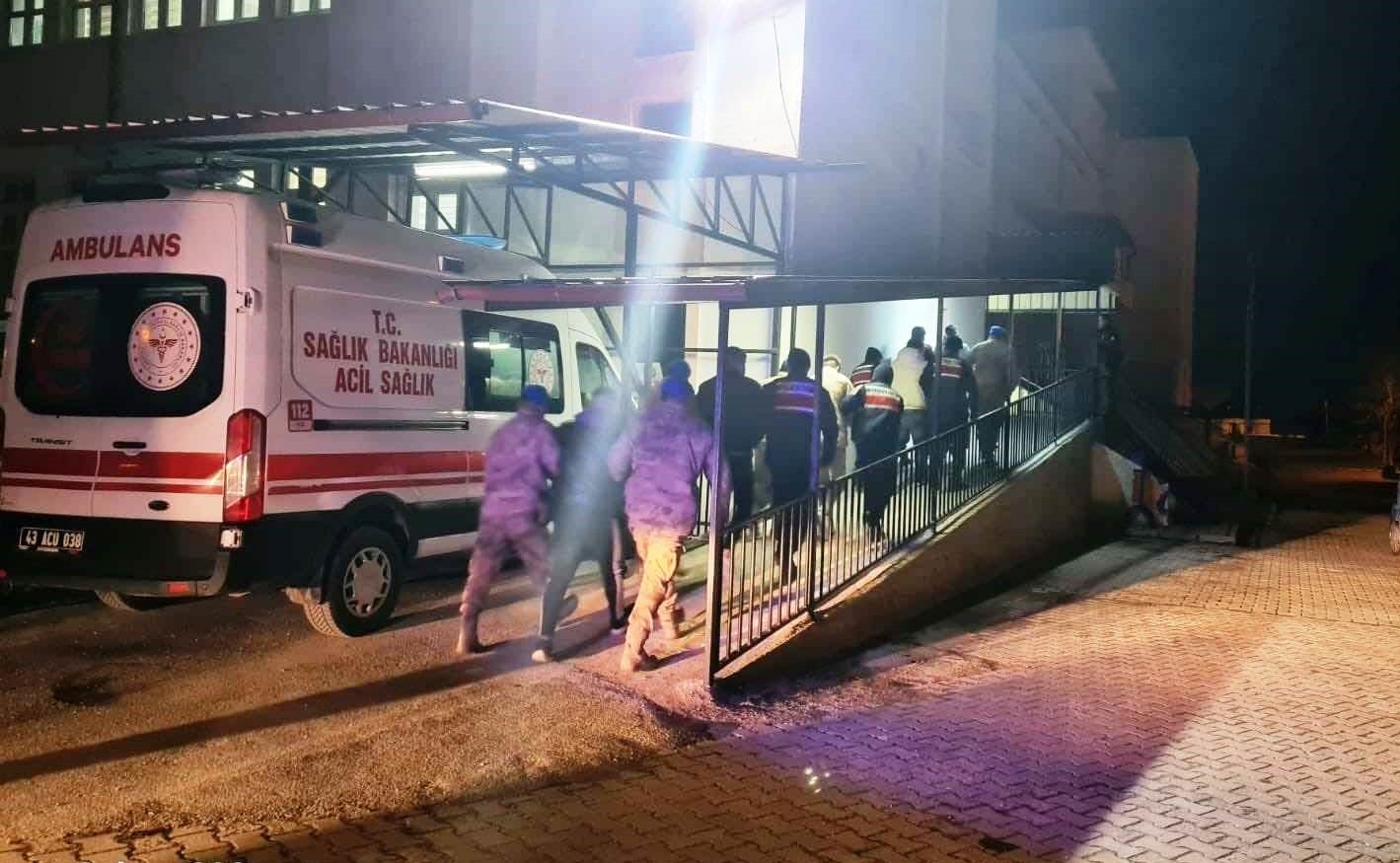 K&uuml;tahya&rsquo;da silahla yaralama olayına karışan 10 kişi tutuklandı
