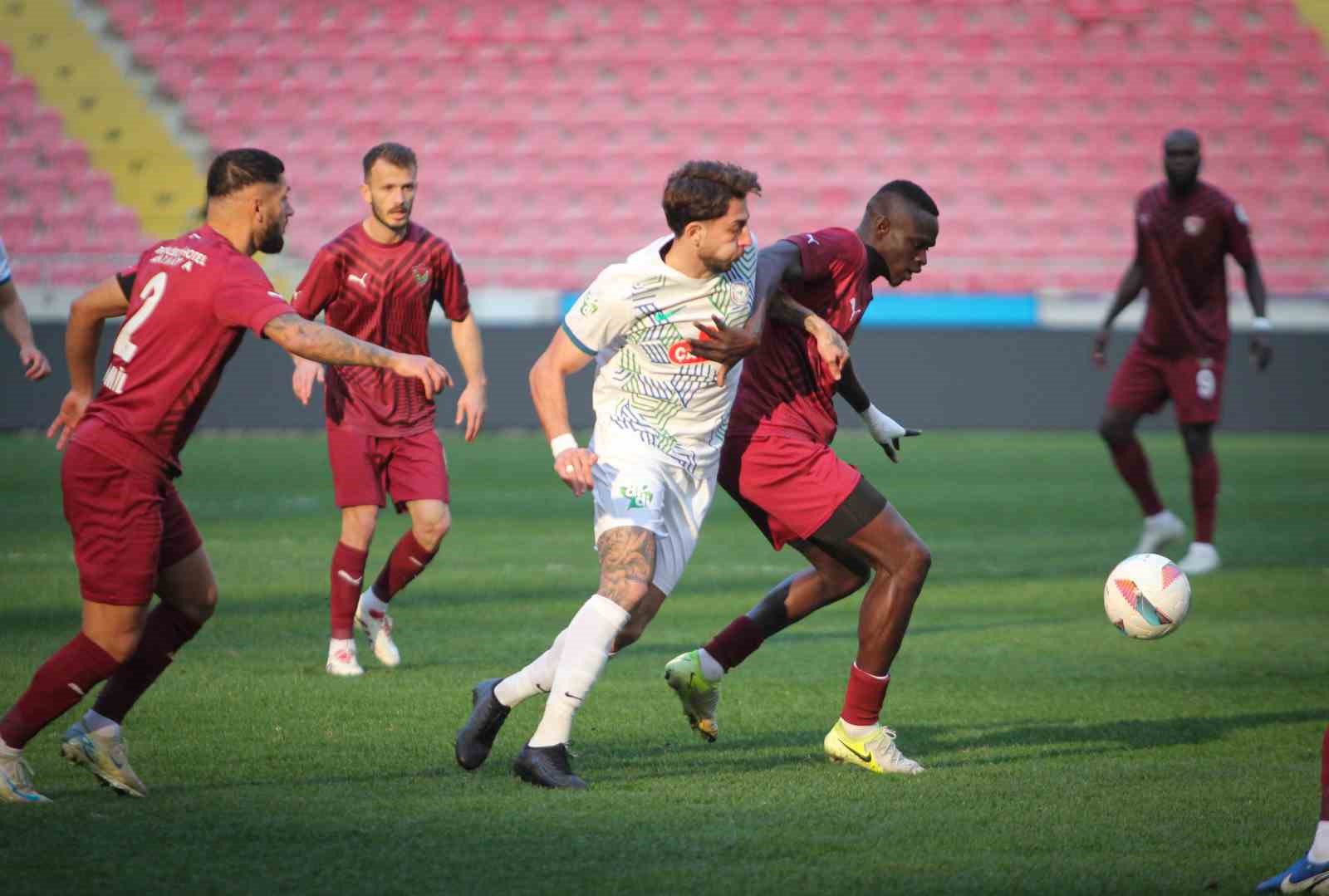 Trendyol Süper Lig: Atakaş Hatayspor: 1 - Çaykur Rizespor: 1 (İlk yarı)