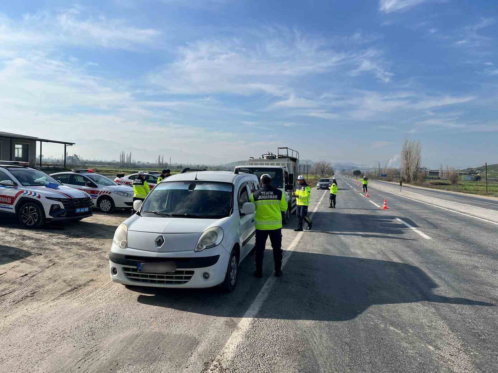 Jandarmadan havadan trafik denetimi