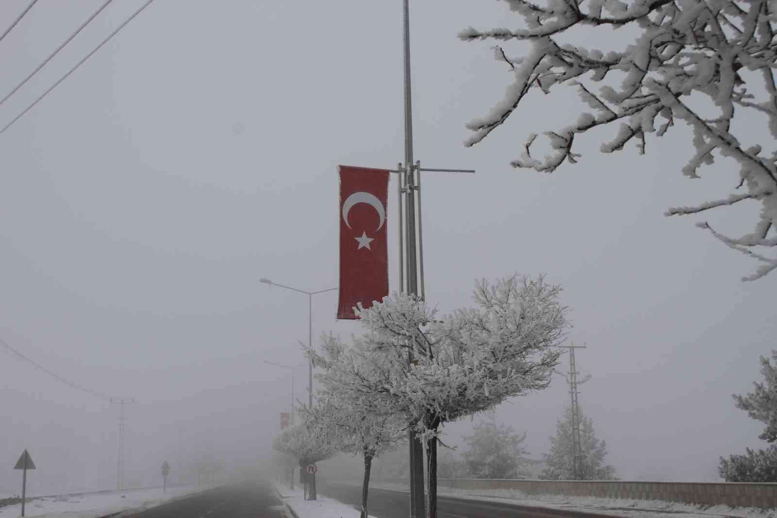 Malazgirt’te dondurucu soğuklar
