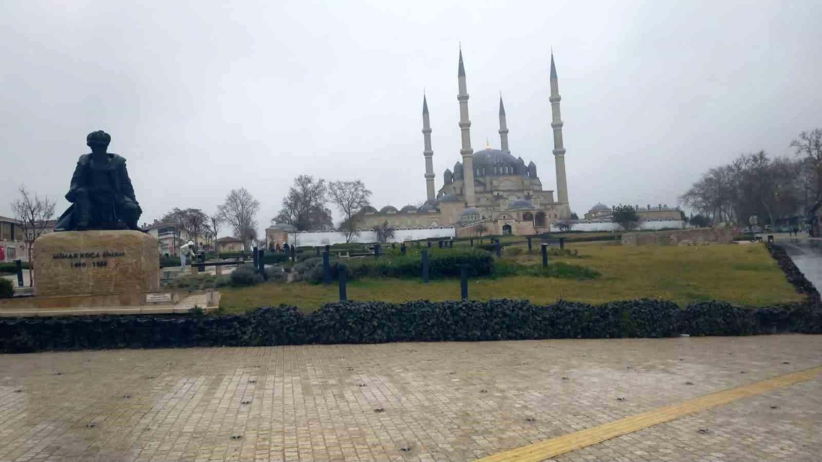 Edirne’de kar yağışı başladı
