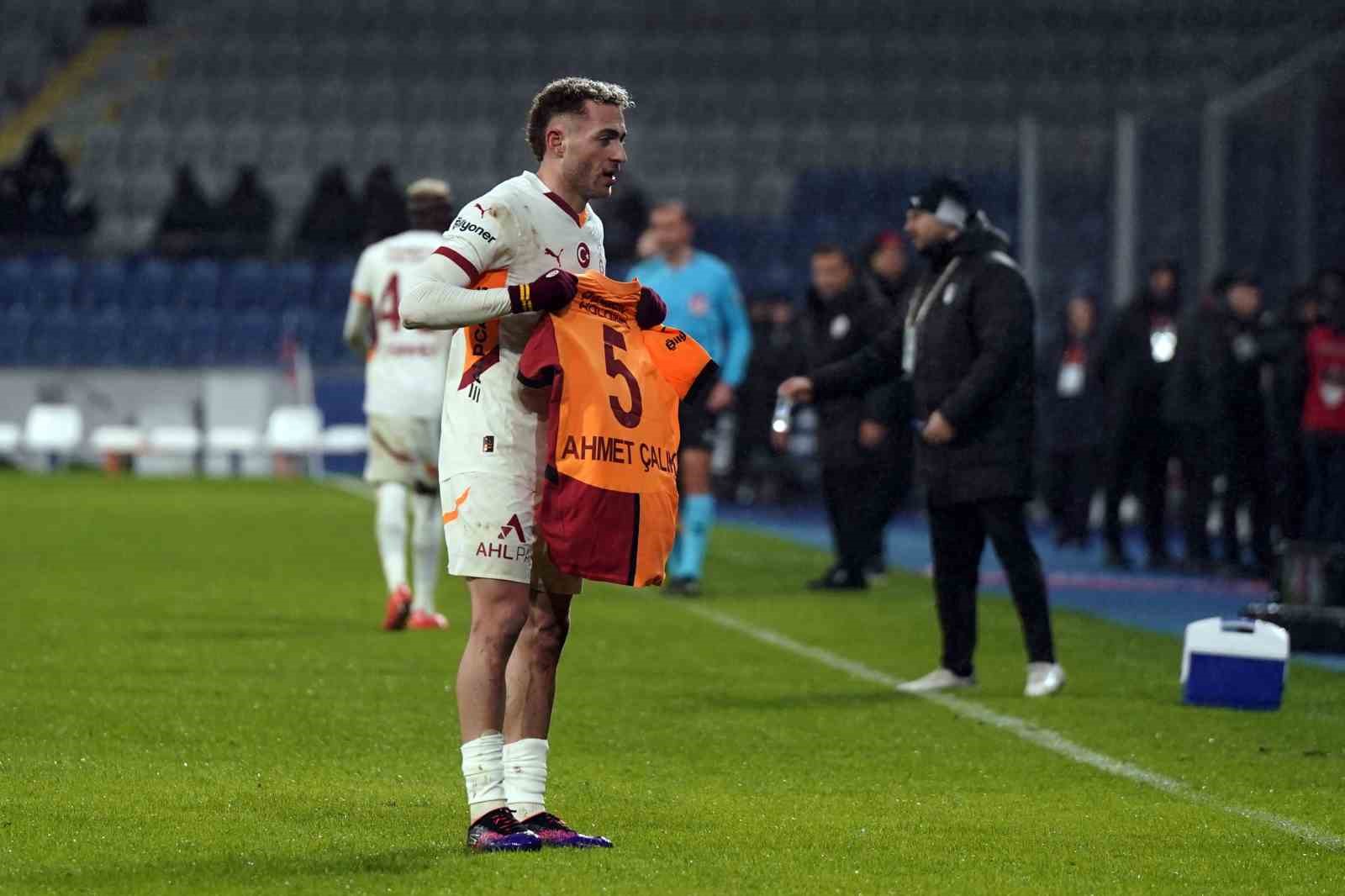 Trendyol Süper Lig: Başakşehir: 0 - Galatasaray: 1 (İlk yarı)
