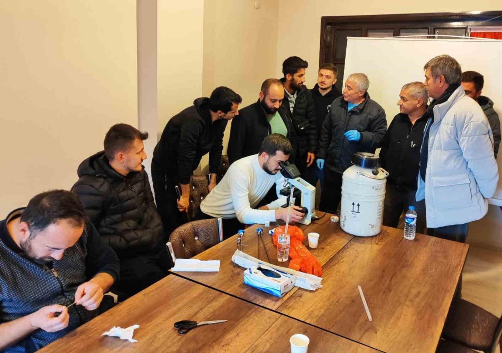 "İneklerde Rektovaginal Yöntemle Suni Tohumlama" kursu tamamlandı
