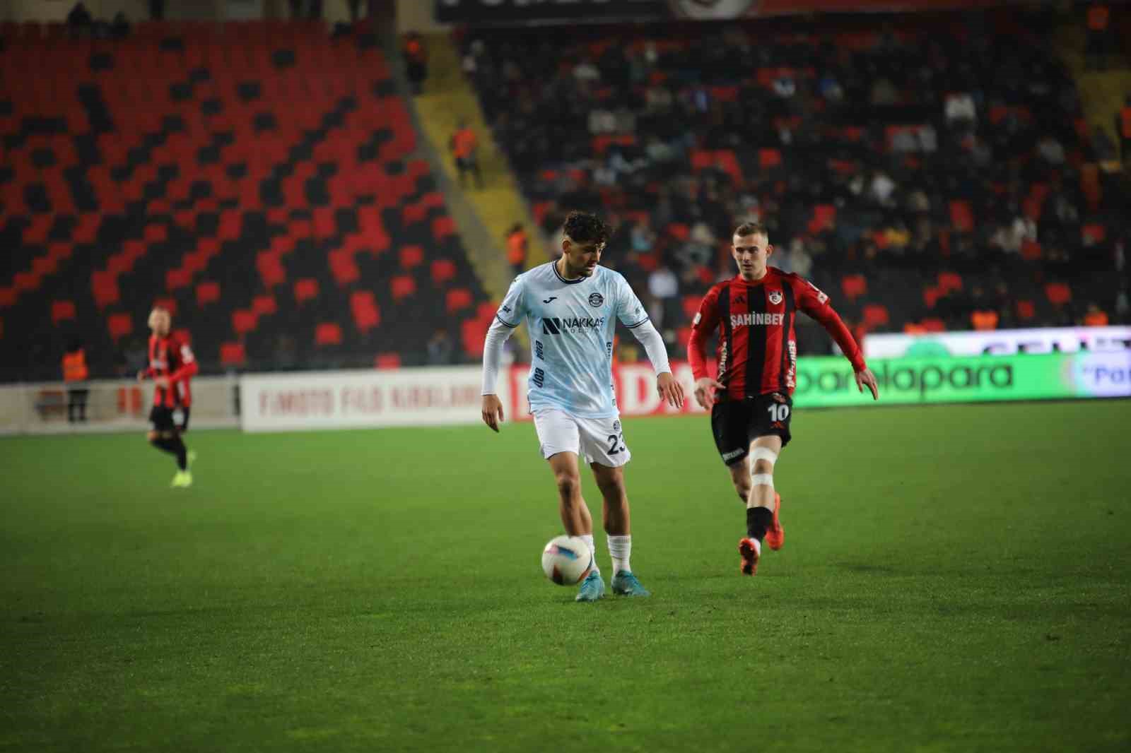 Trendyol Süper Lig: Gaziantep FK: 1 - Adana Demirspor: 0 (Maç sonucu)