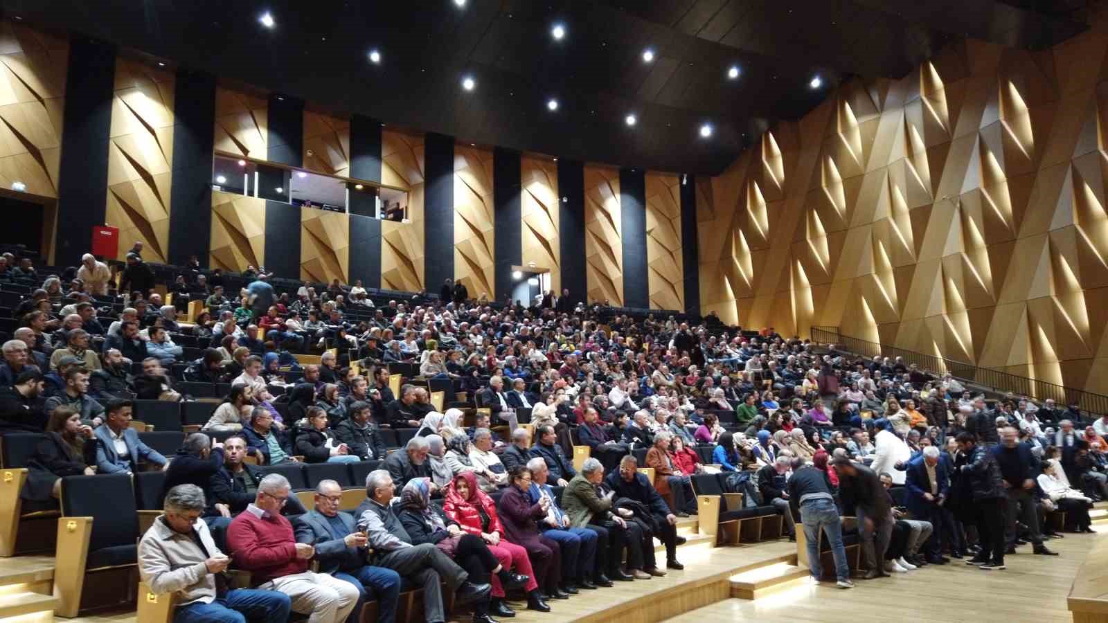 Denizli’de maneviyat dolu gecede akıllarda biriken sorular cevaplandı
