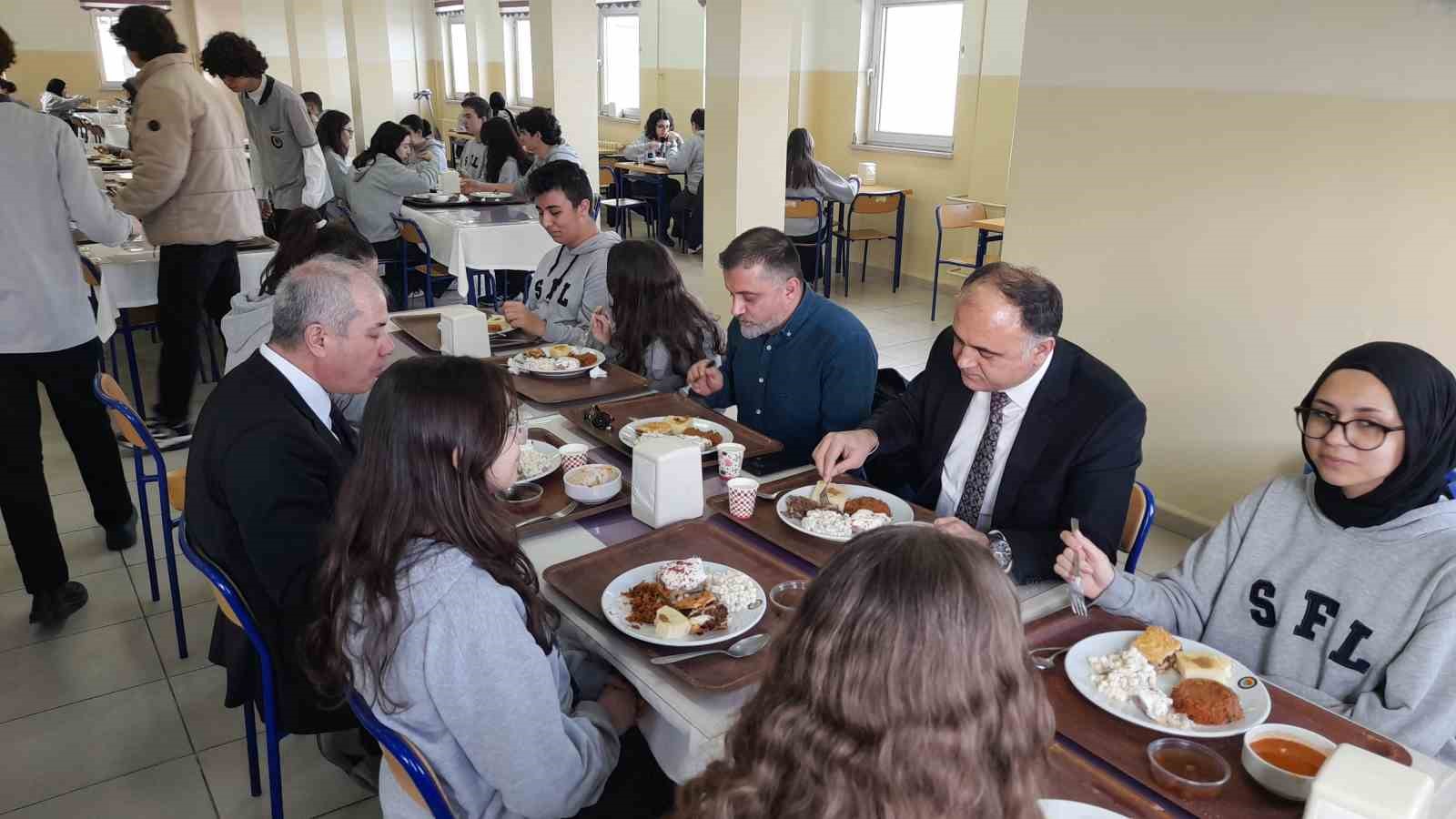 Sinop’taki pansiyonlu okullarda “Anne Mutfağı” ve “Yöresel Lezzetler” uygulaması
