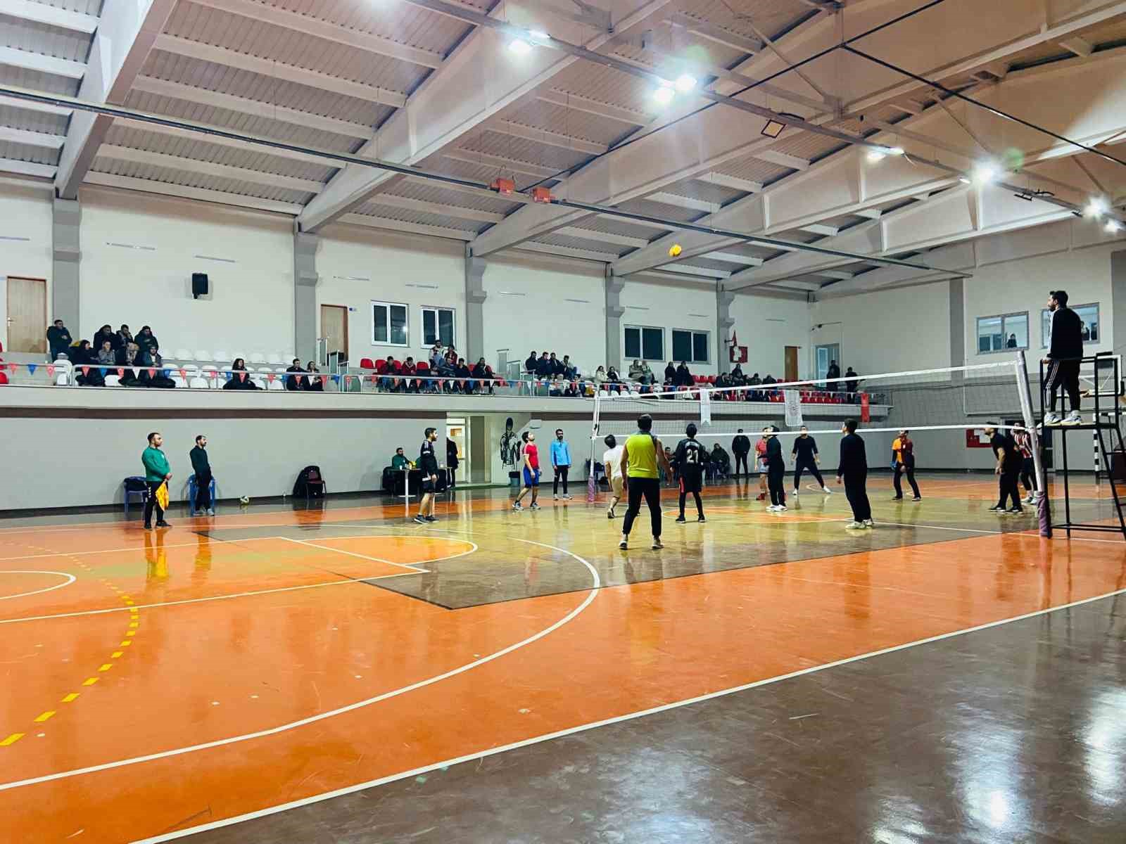 Diyadin’de kurumlar arası voleybol turnuvası
