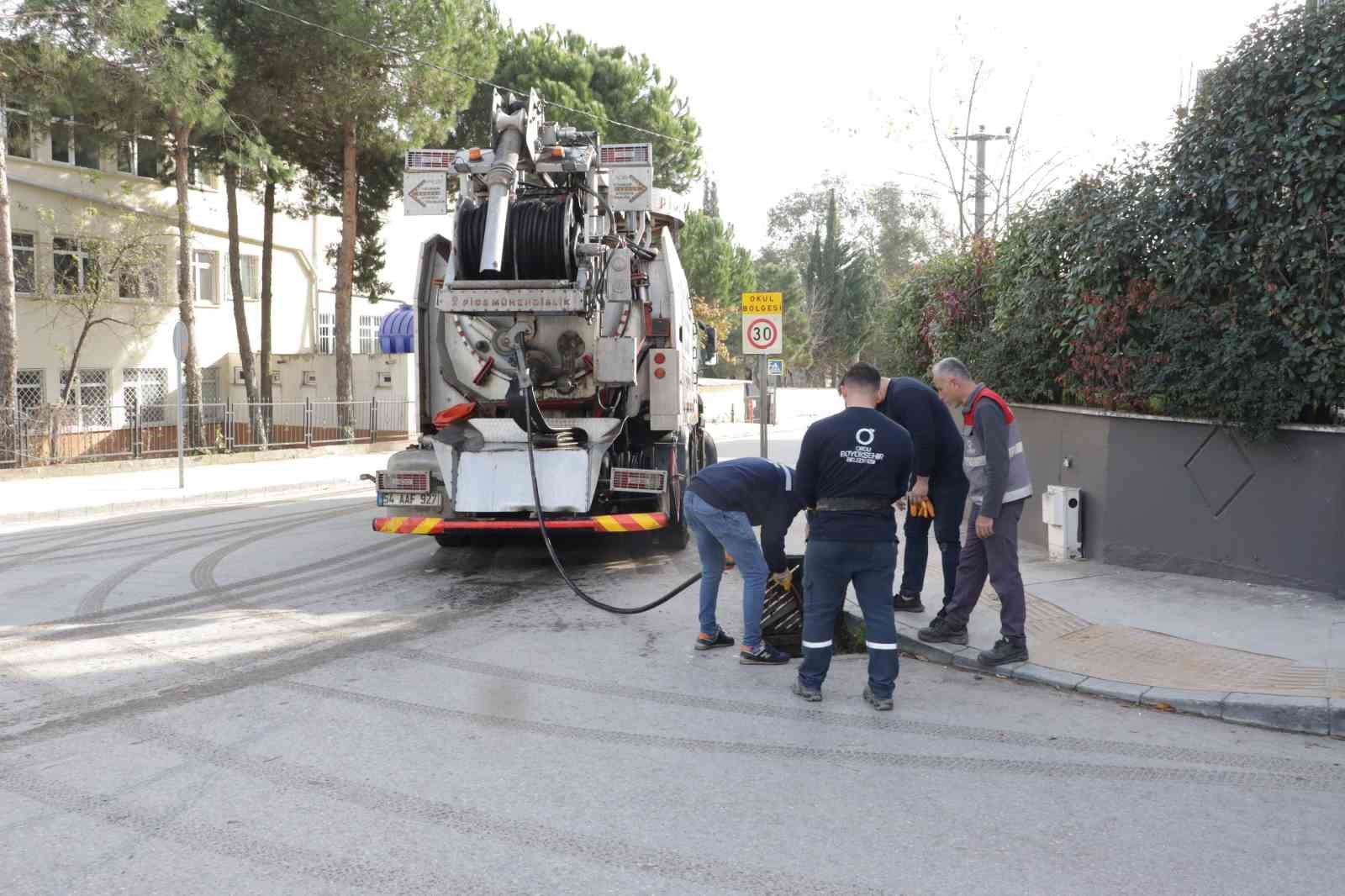 OBB’nin altyapı temizlik çalışmaları sürüyor