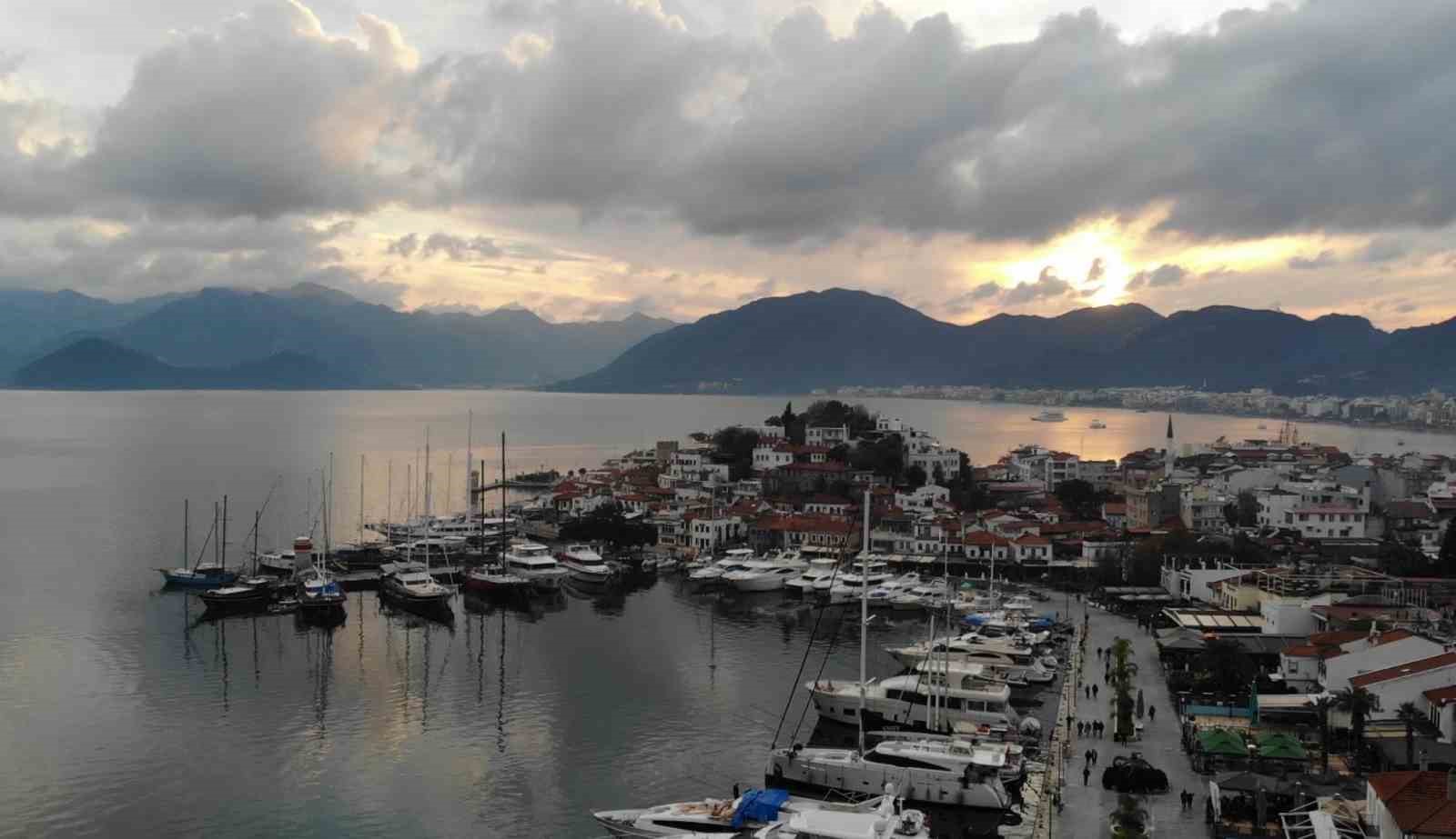 Marmaris’te yağışlı hava etkisini sürdürüyor