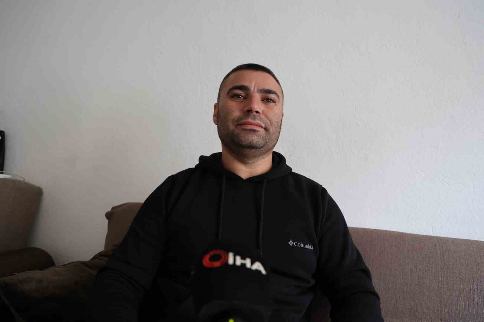 M&uuml;zisyen dehşet anlarını anlattı
