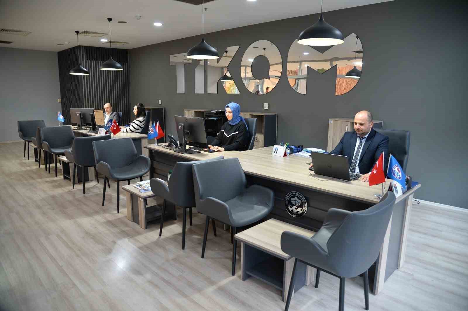 TİKOM 381 bin 209 &ccedil;ağrıya cevap verdi
