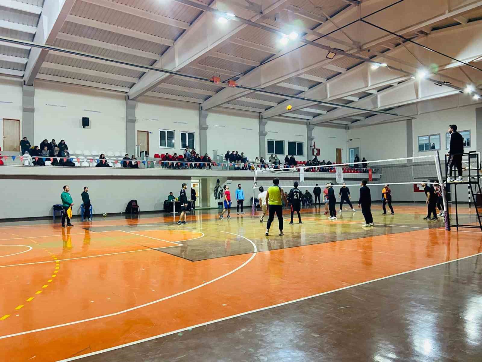 Diyadin&rsquo;de kurumlar arası voleybol turnuvası
