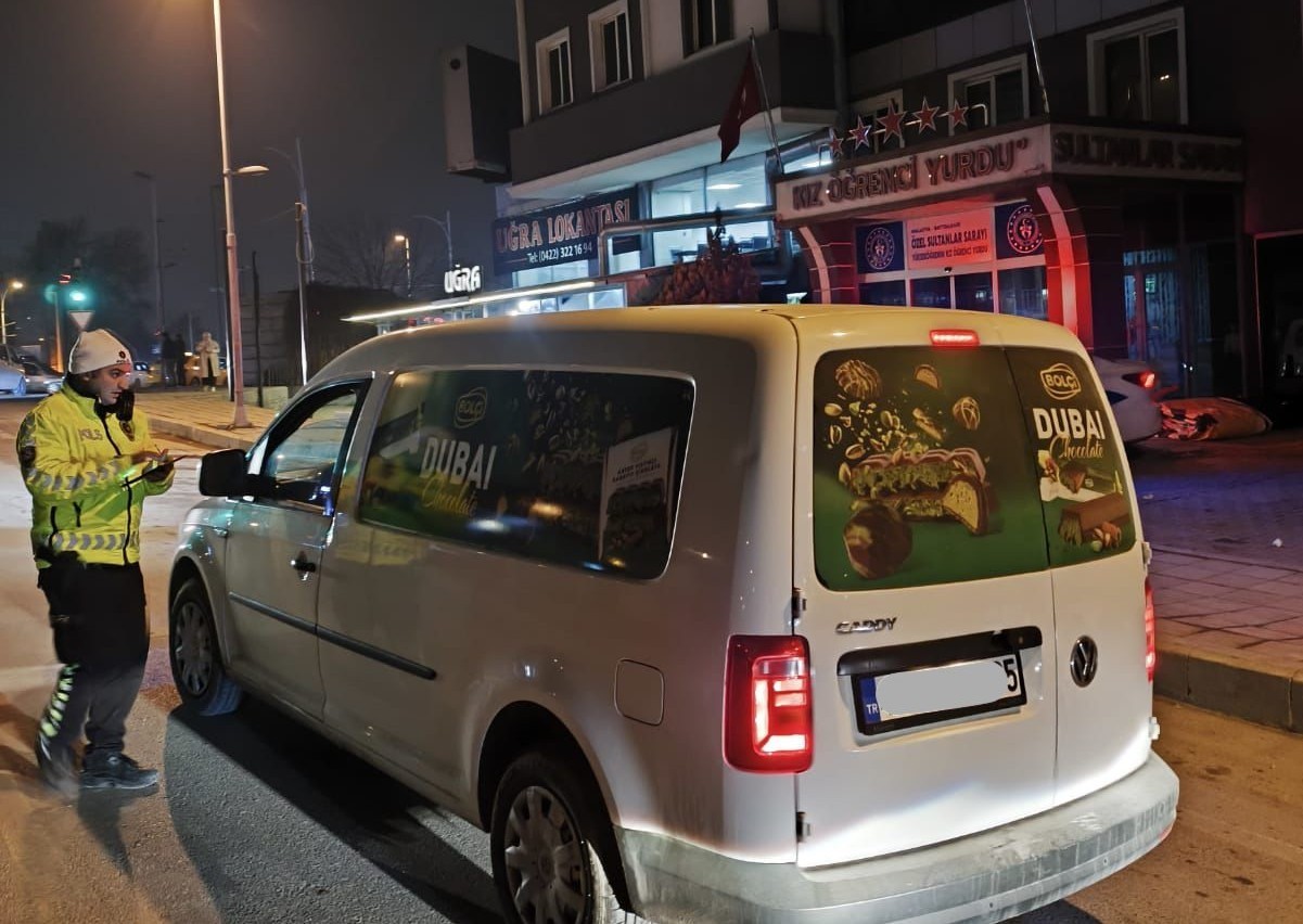 Malatya&rsquo;da 102 ekipten oluşan 322 personelin katılımı asayiş uygulaması
