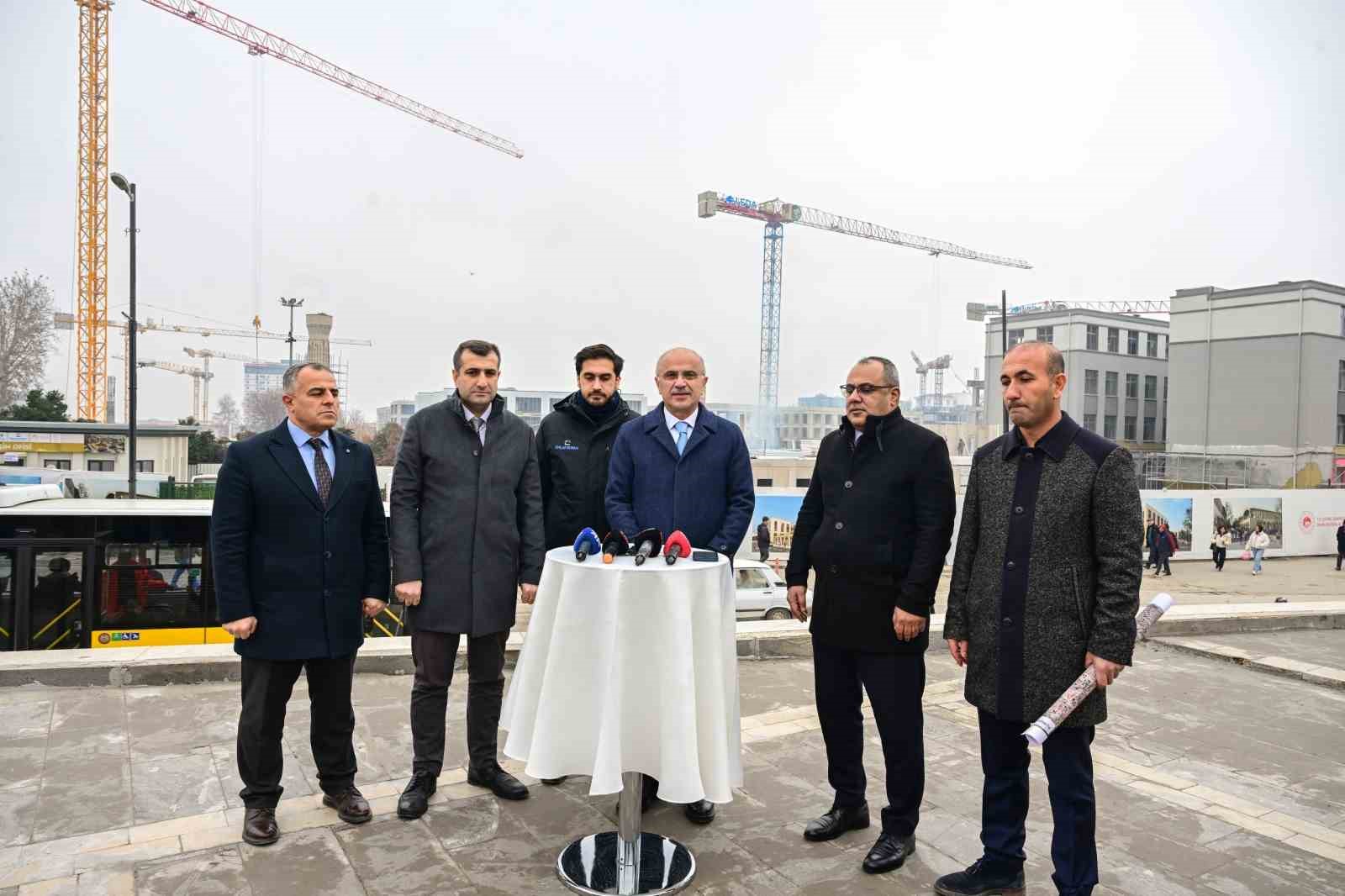 Malatya&rsquo;da temel kazılarında &ccedil;ıkan yer altı suları tarımda kullanılacak
