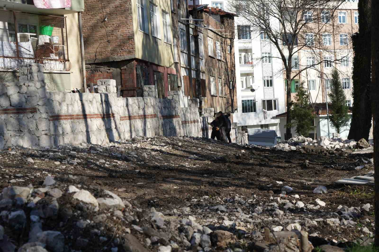 Samsun’un tarihi mezarları gün yüzüne çıkarılıyor
