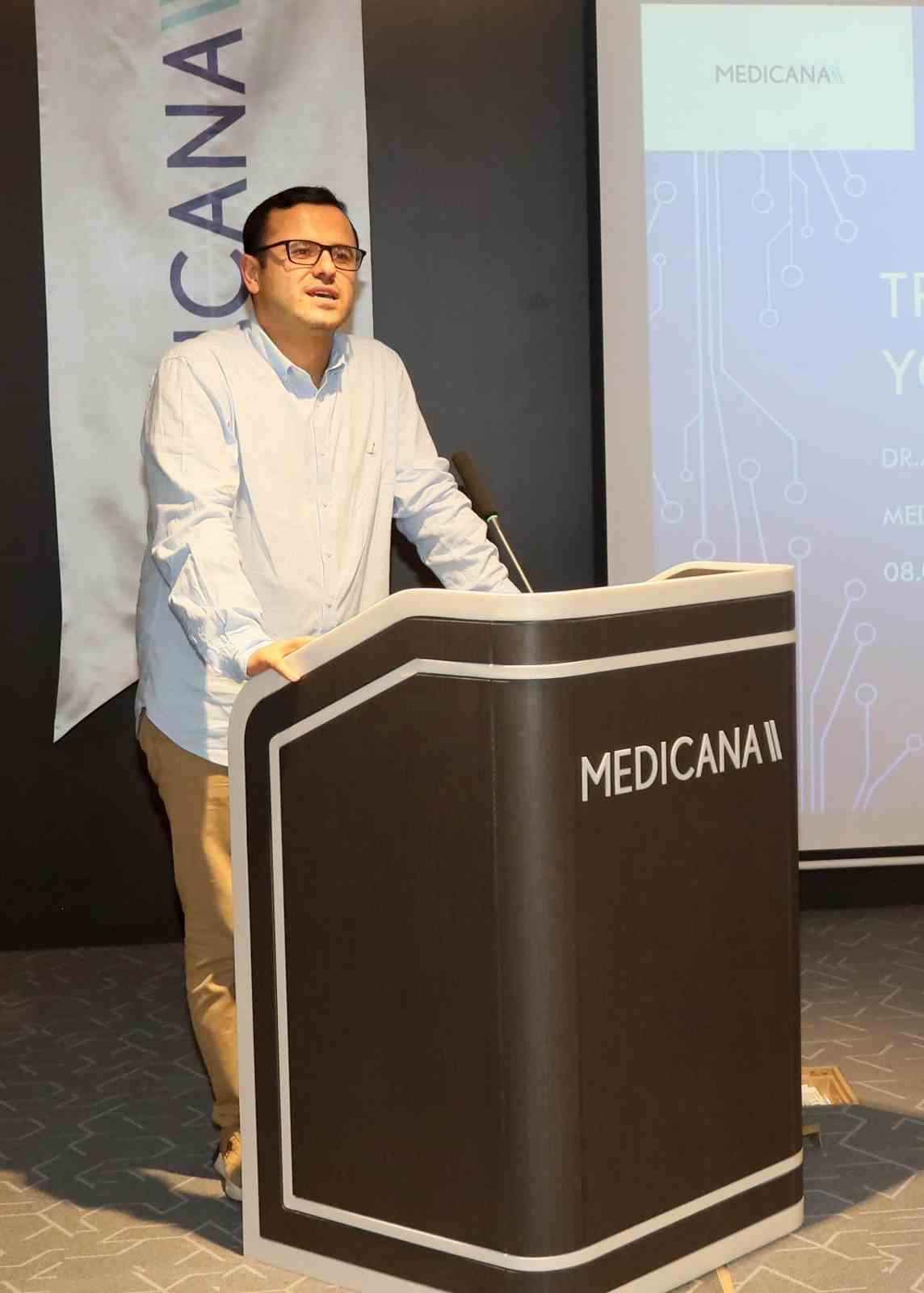 Acil tıp uzmanları Medicana International İzmir Hastanesinde buluştu
