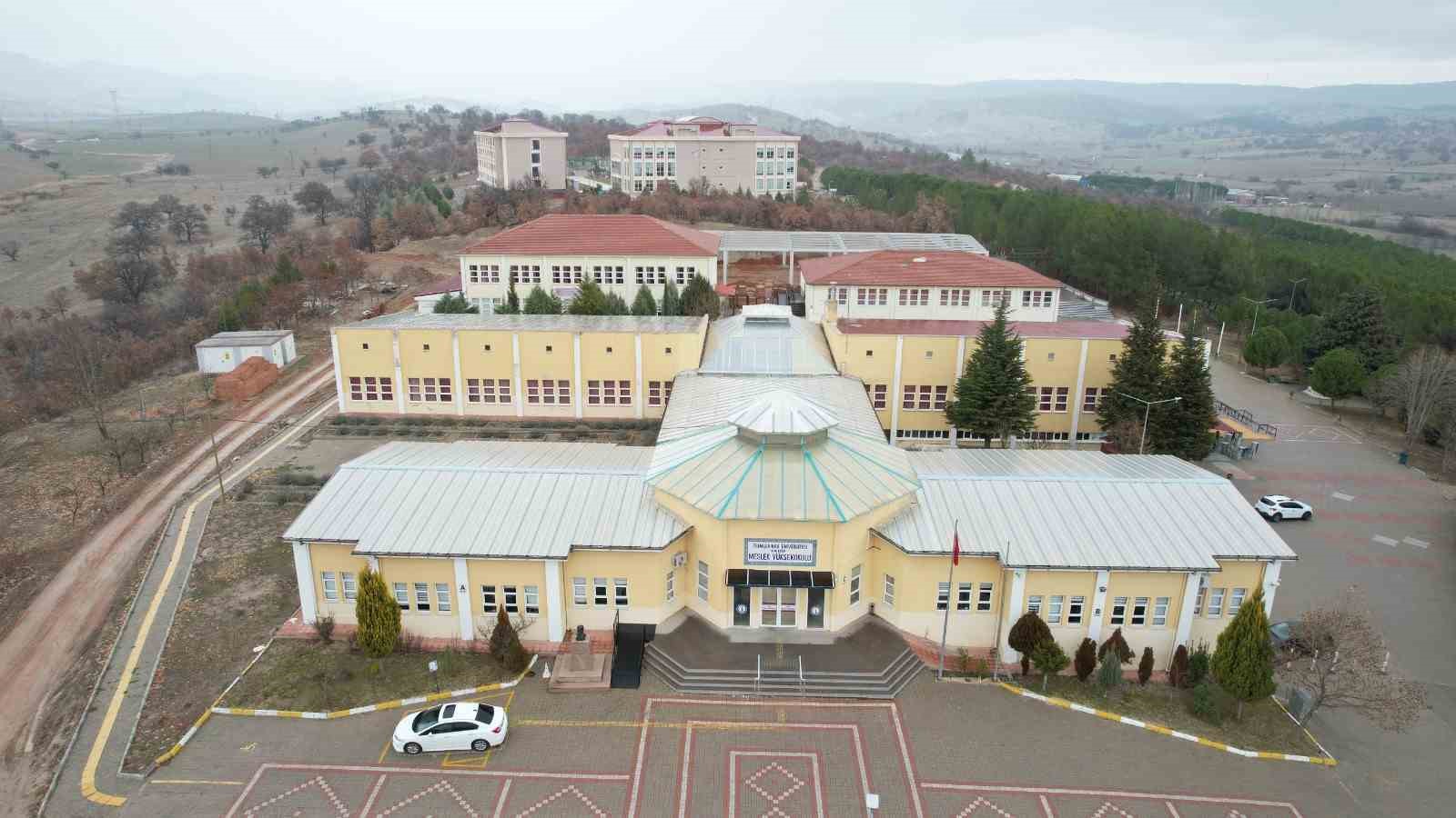 Gediz Sağlık Bilimleri Meslek Y&uuml;ksekokulu ek bina inşaatı y&uuml;kseliyor
