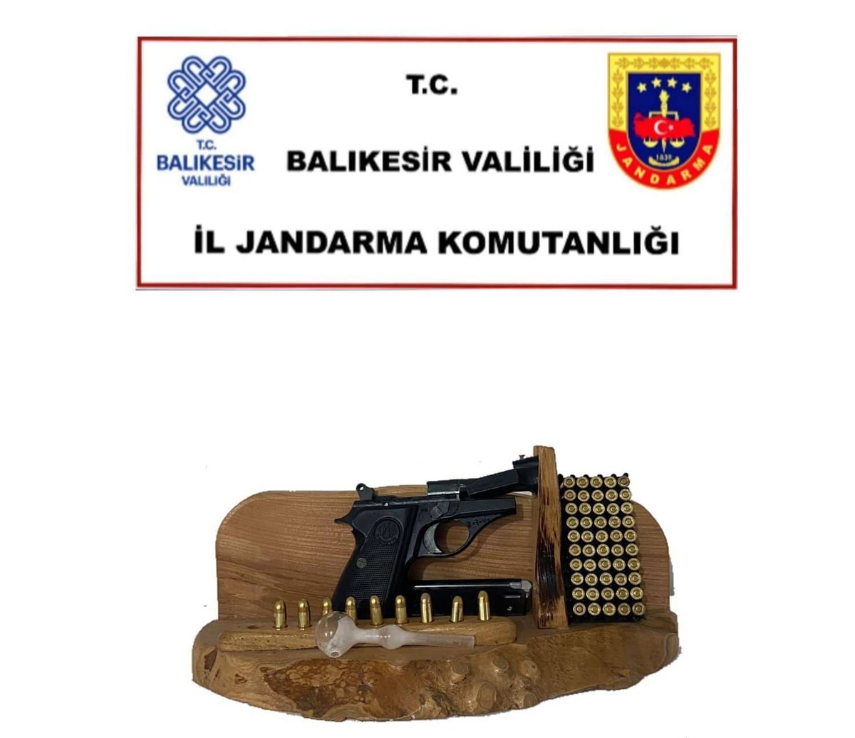 Jandarma su&ccedil;lulara g&ouml;z a&ccedil;tırmıyor
