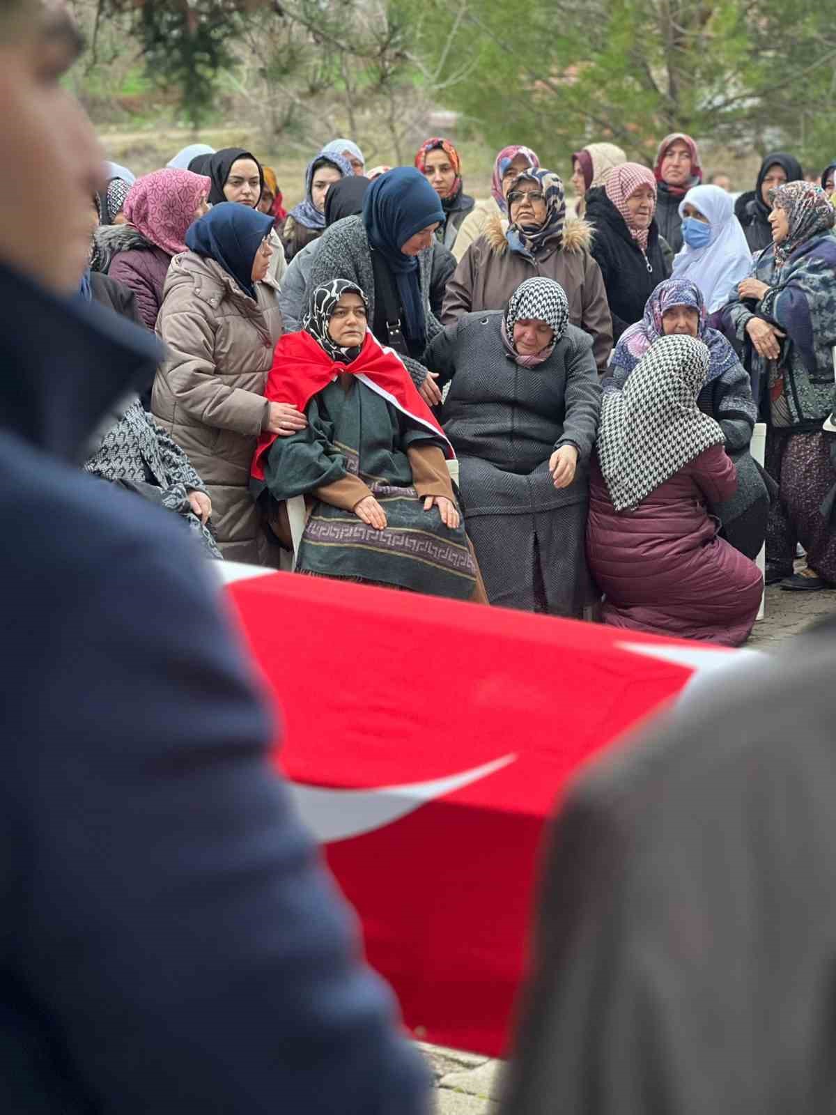 Hayatını kaybeden Jandarma Uzman Çavuş Kızılyar, son yolculuğuna uğurlandı