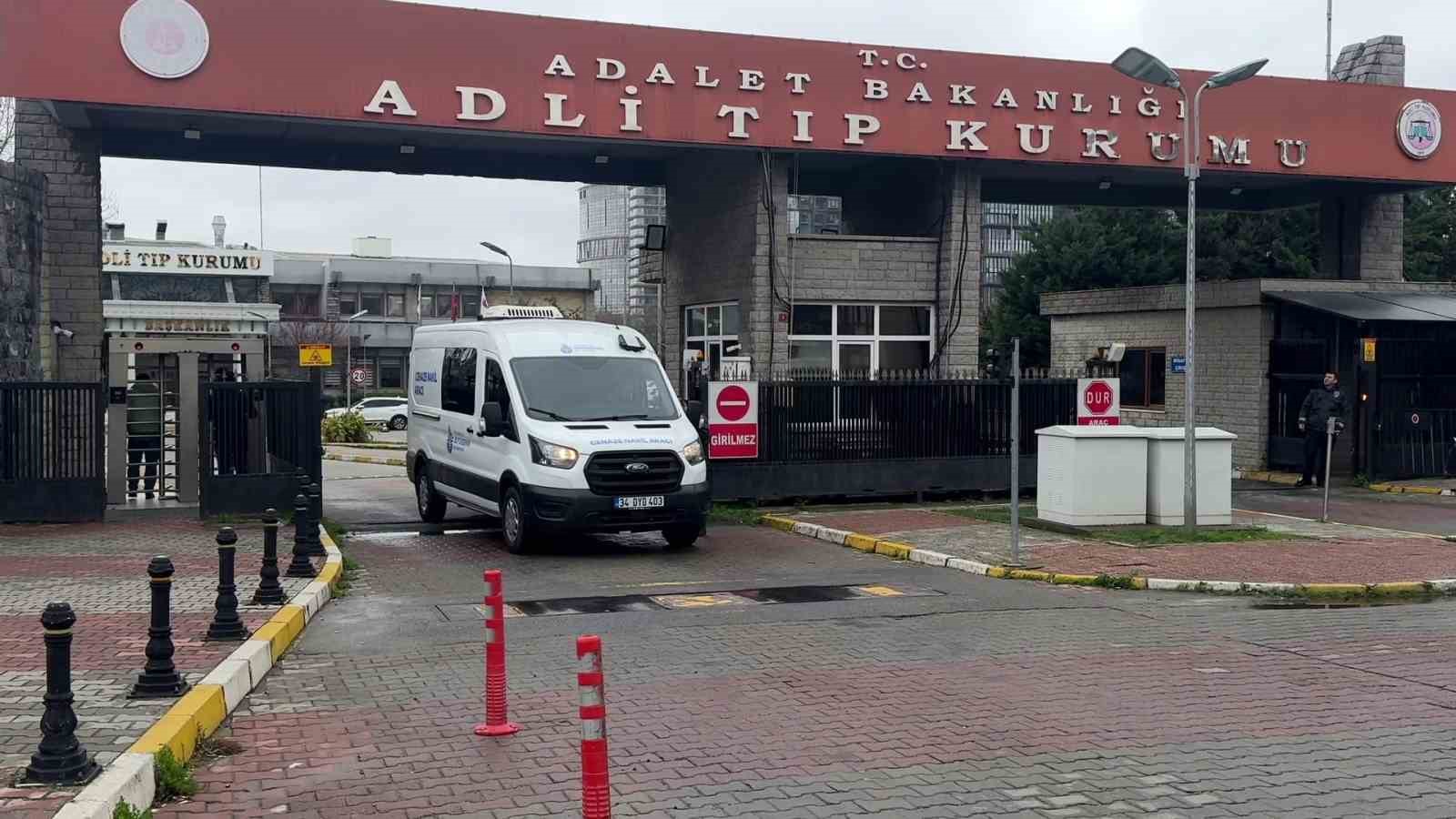 Bağcılar’da öldürülen 12 yaşındaki kızın cenazesi Adli Tıp Kurumu’ndan alındı