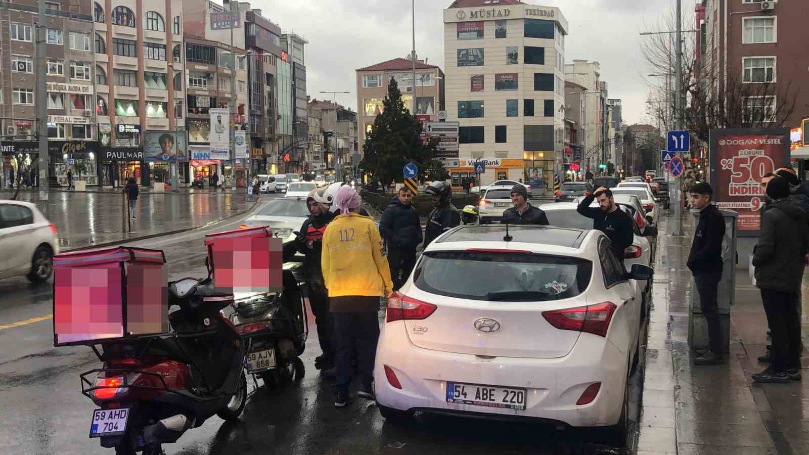 Motosiklet yayaya çarptı: 1 yaralı
