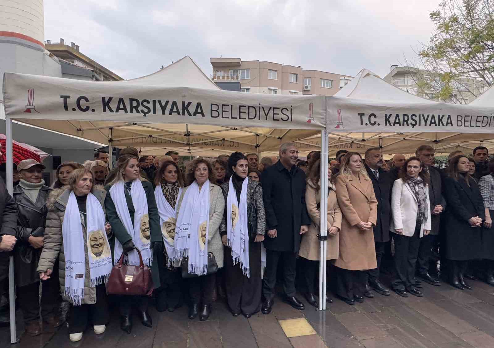 Zübeyde Hanım vefatının 102. yıl dönümünde mezarı başında anıldı
