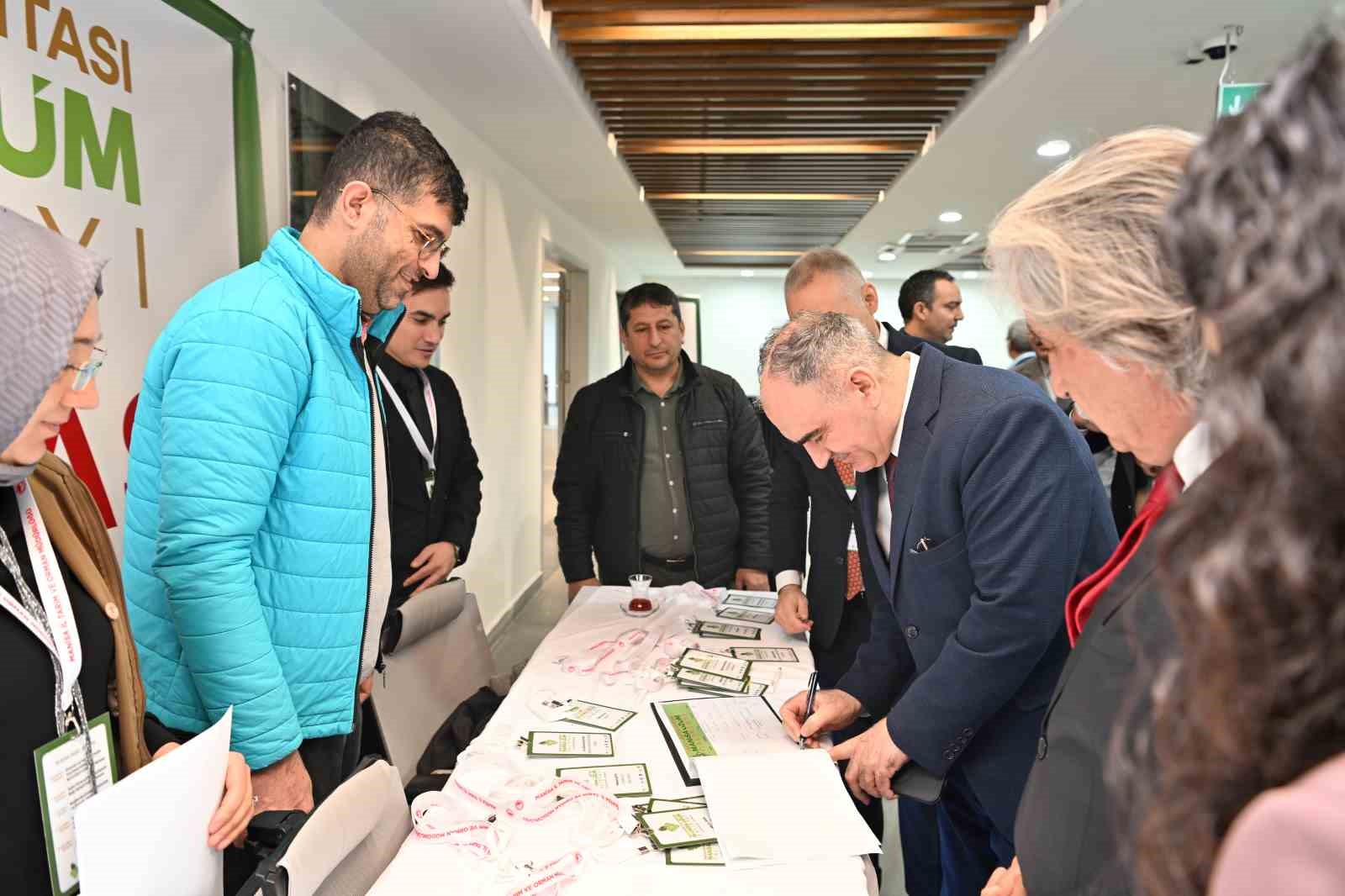 Manisa, bağcılıkta rekabetçi gücünü artırmak için çalışmalara başladı