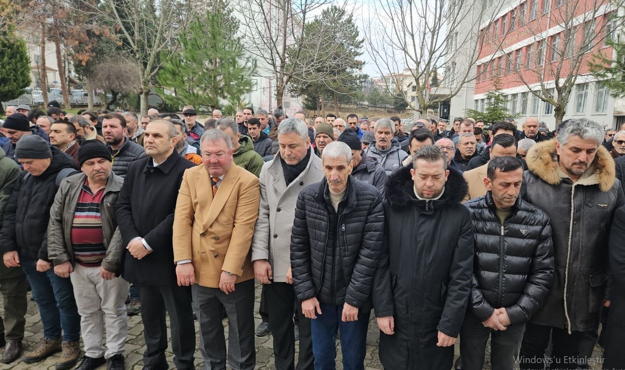 Gözyaşları arasında son yolculuğuna uğurlandı
