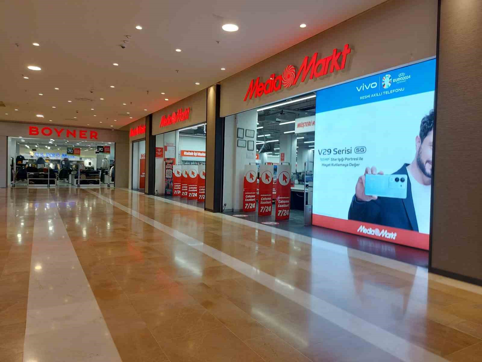 MediaMarkt’ten sıfır telefon alan vatandaş hayatının şokunu yaşadı
