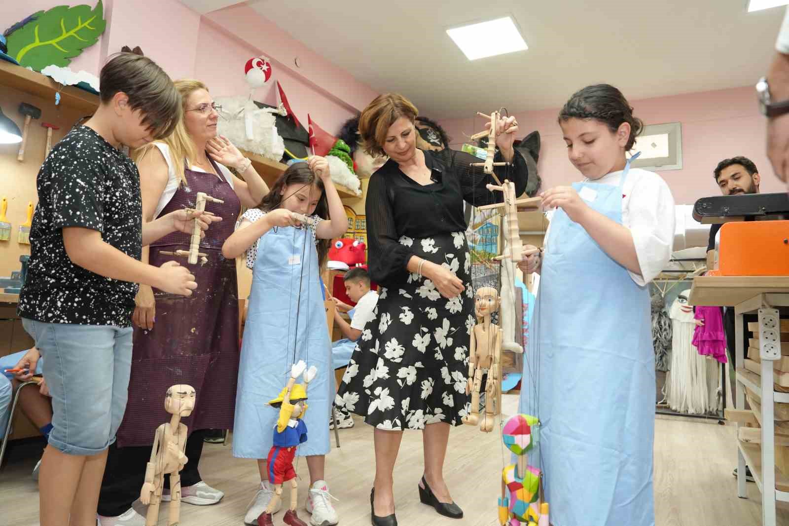 On binlerce &ccedil;ocuk B&uuml;y&uuml;kşehir Belediyesi&rsquo;nin etkinliklerinde buluştu
