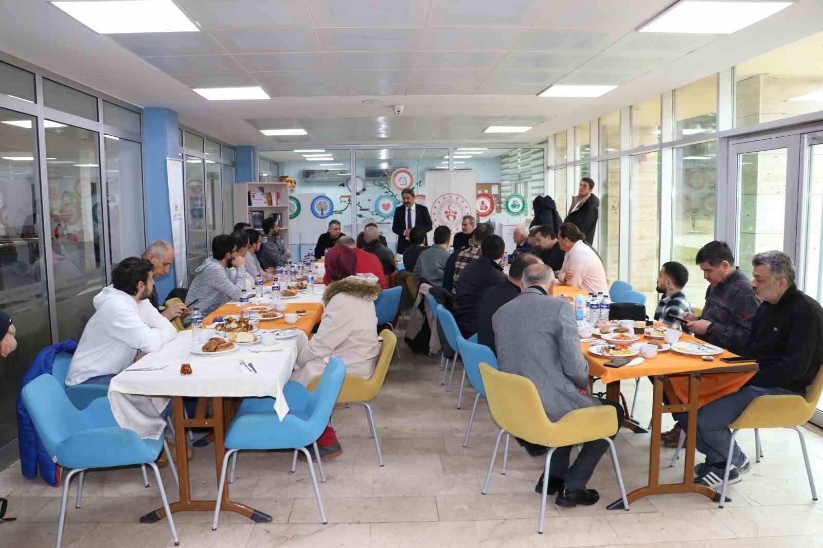 Gen&ccedil;lik ve Spor İl M&uuml;d&uuml;r&uuml; Kalın basın mensupları ile bir araya geldi
