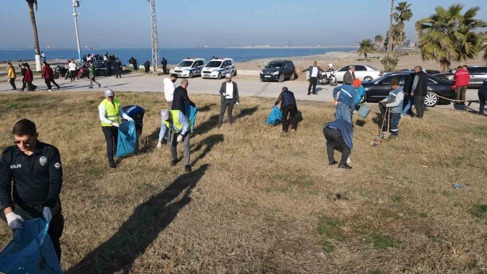 D&ouml;rtyol&rsquo;da "Temiz Bir D&ouml;rtyol İ&ccedil;in El Ele" etkinliği
