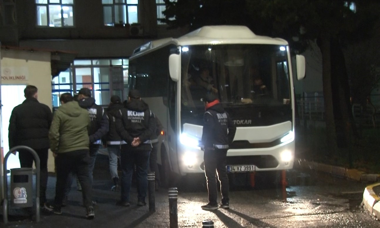 Beşiktaş Belediye Başkanı Rıza Akpolat adliyeye sevk edildi
