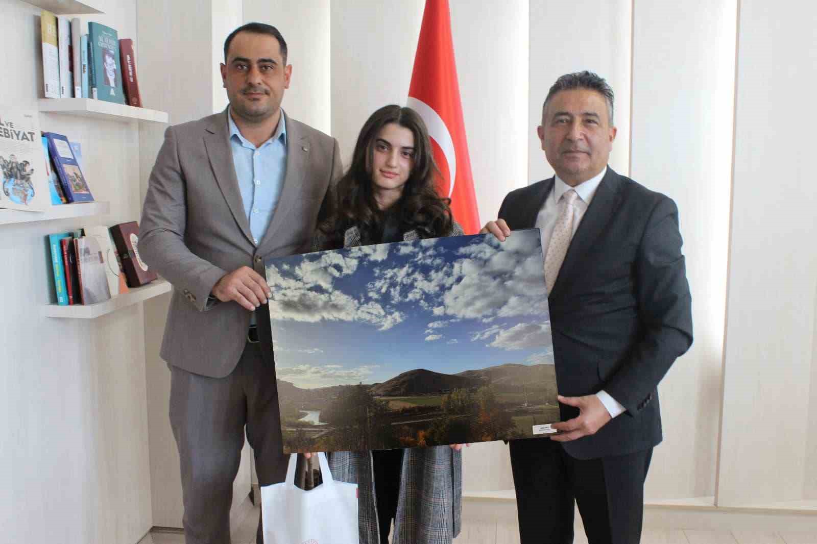 Bayburt’ta sonbahar fotoğraf yarışmasının kazananları belli oldu