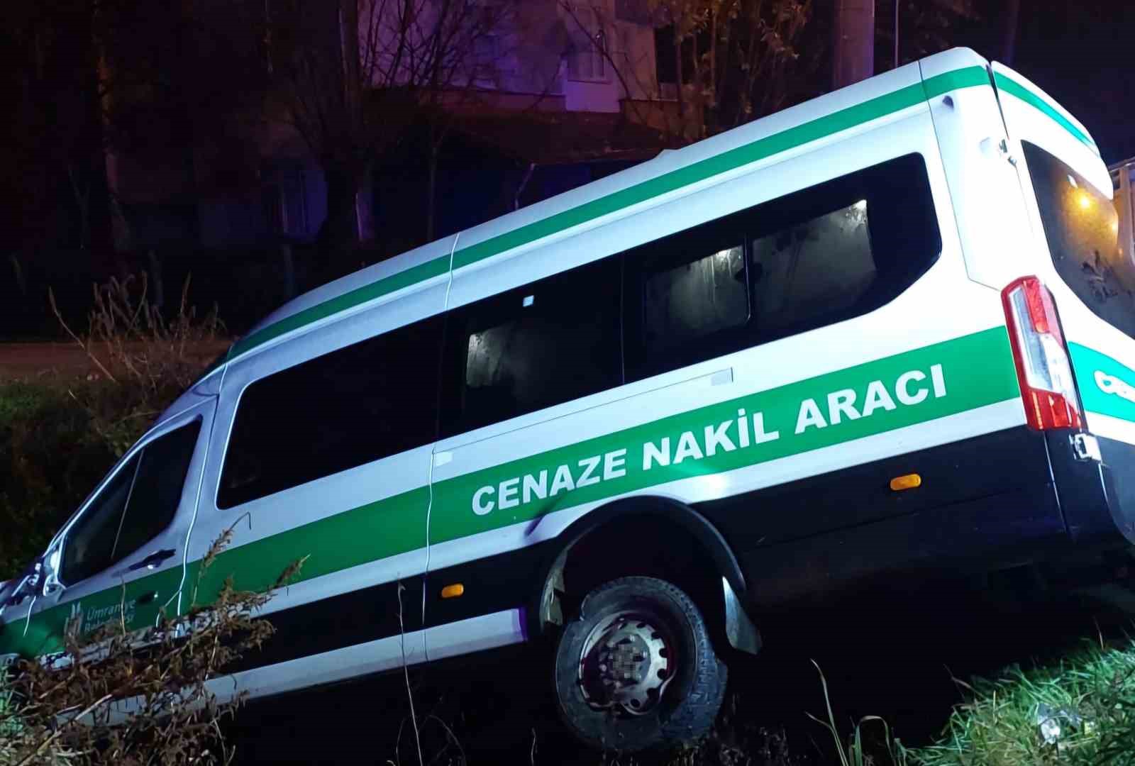 Samsun’da cenaze aracı kaza yaptı: 10 yaralı