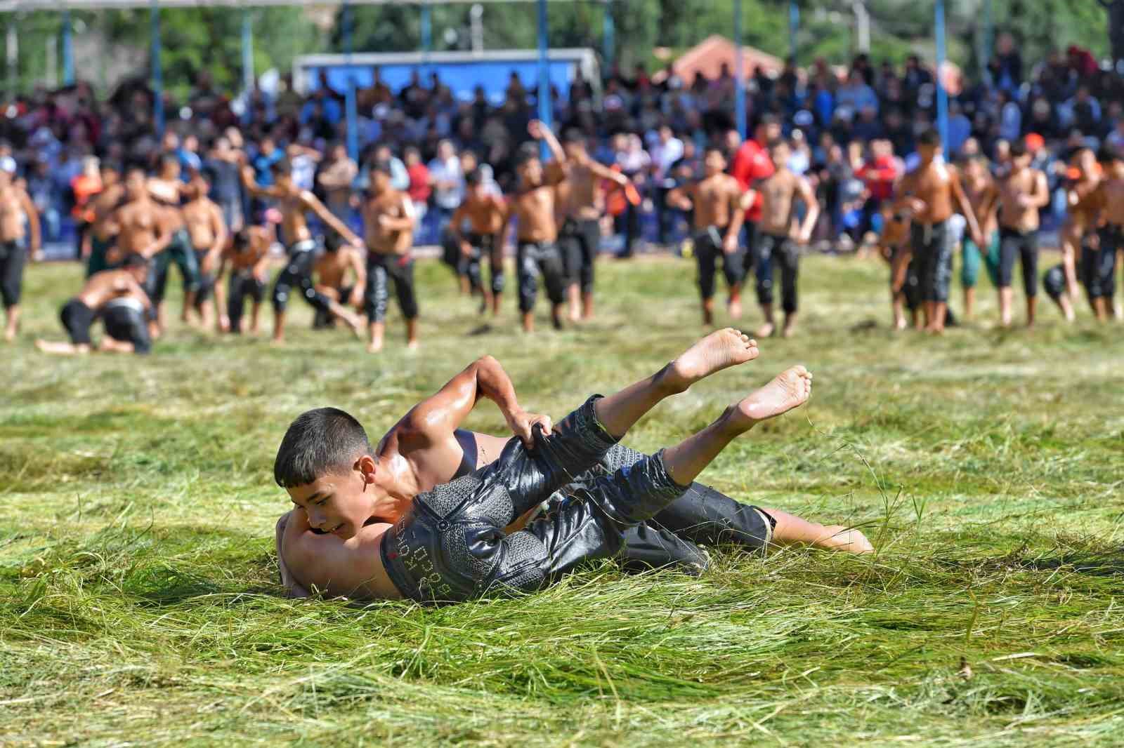 "Harekete Geç Konyaaltı" spor kursları başlıyor
