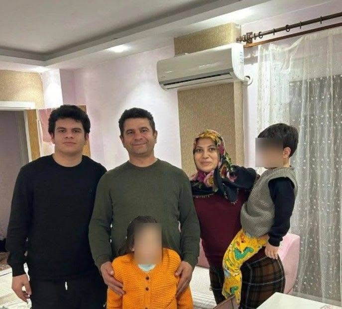 Damat katliamında &ouml;len 5 kişi toprağa verildi
