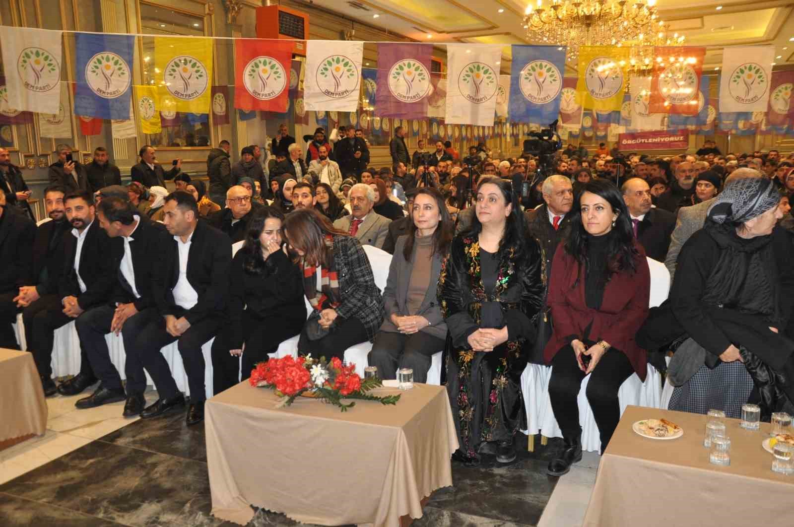 DEM Parti Eş Genel Başkanı Oru&ccedil;: &ldquo;S&uuml;reci b&uuml;t&uuml;n demokrasi g&uuml;&ccedil;lerinin, parlamentoda temsili bulunan b&uuml;t&uuml;n siyasi partilerin sahiplenmesi şarttır&rdquo;
