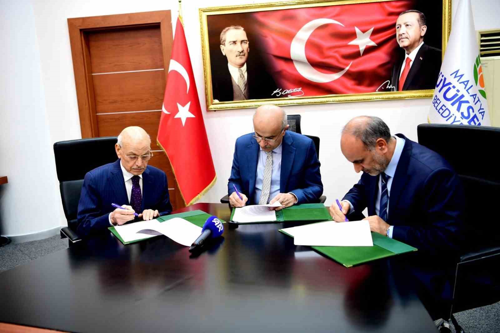 Söğütlü Cami’nin yapı kontrolü büyükşehir belediyesi tarafından yapılacak