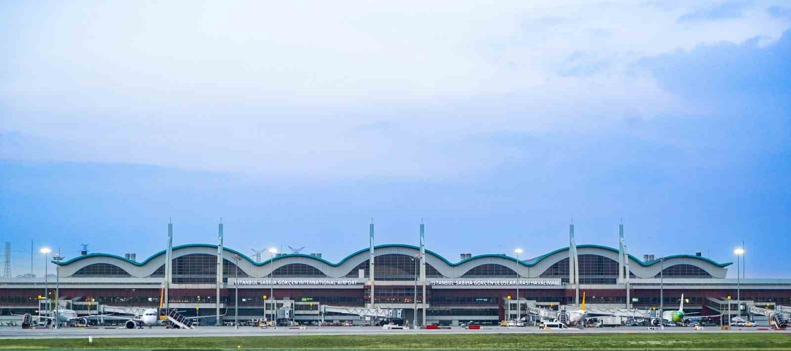 Sabiha G&ouml;k&ccedil;en Havalimanı yeni otoparkıyla yarıyıl tatiline hazır
