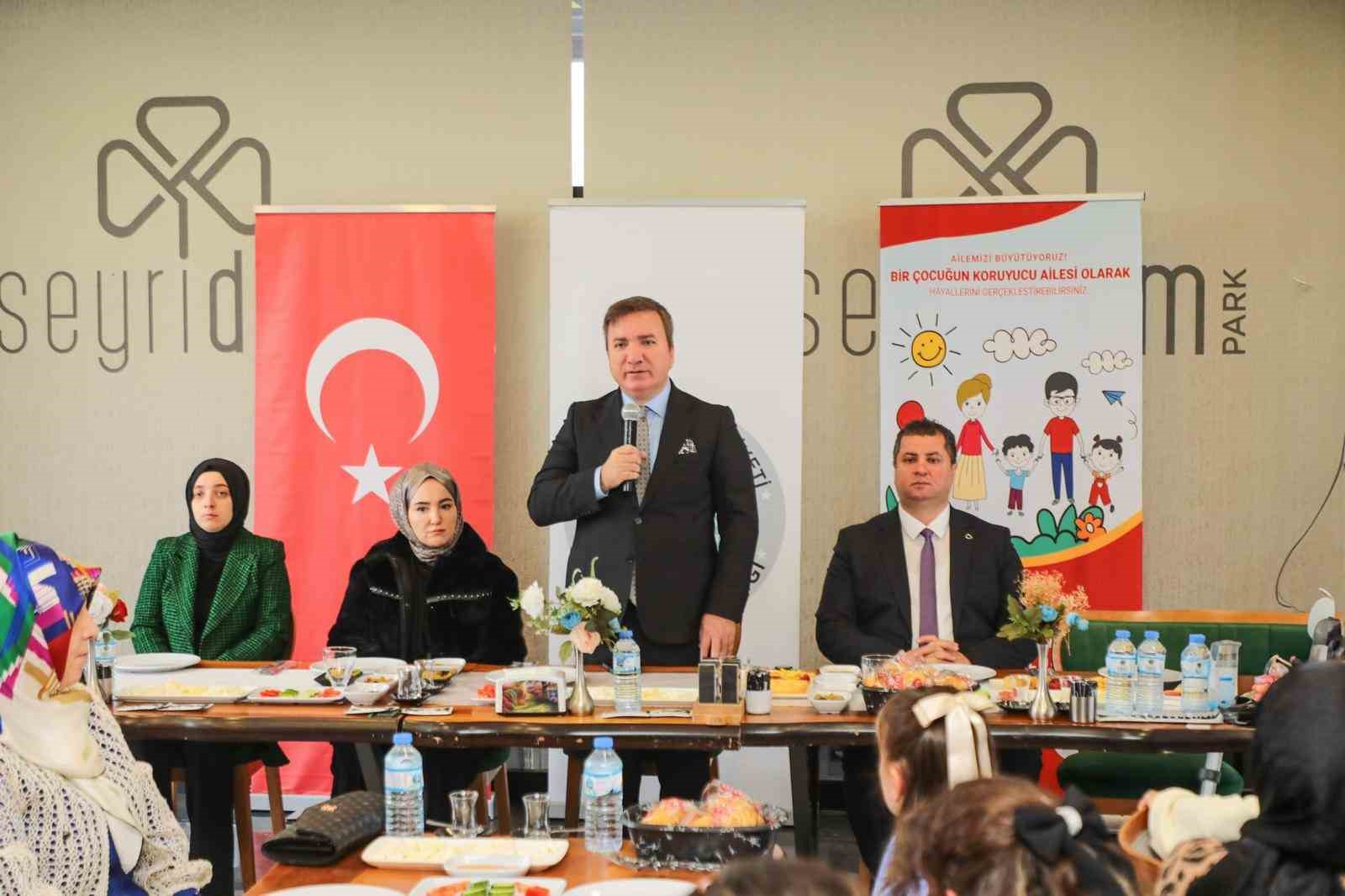 Erzincan’da koruyucu ailelere kahvaltı programı düzenlendi