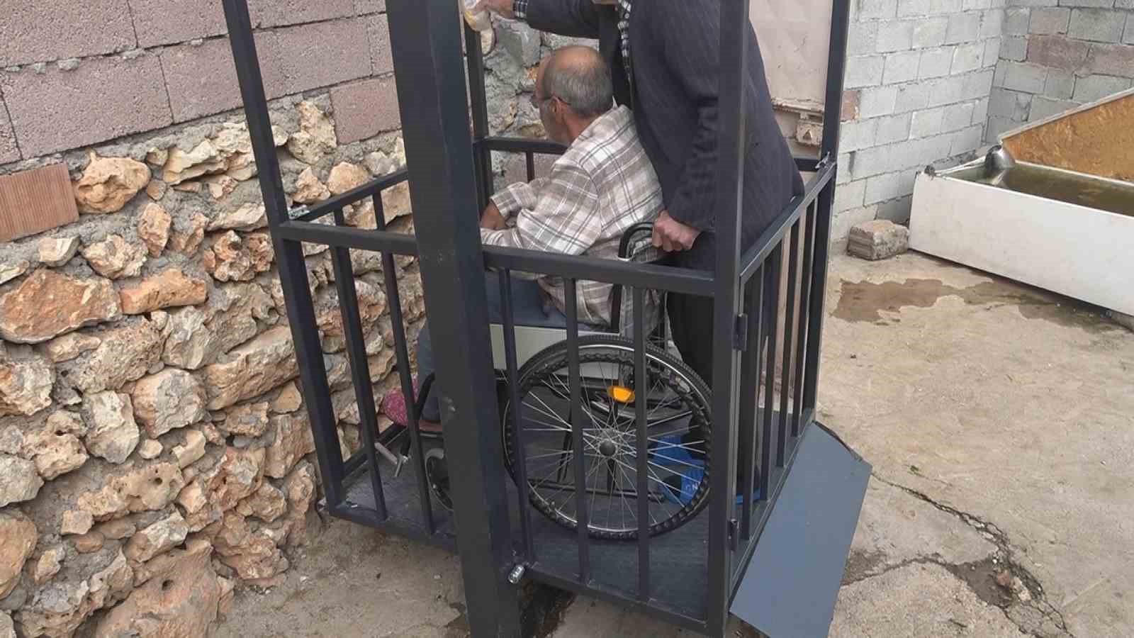 Diyarbakır&rsquo;da g&ouml;rme ve y&uuml;r&uuml;me engelli vatandaşa asans&ouml;r yapıldı
