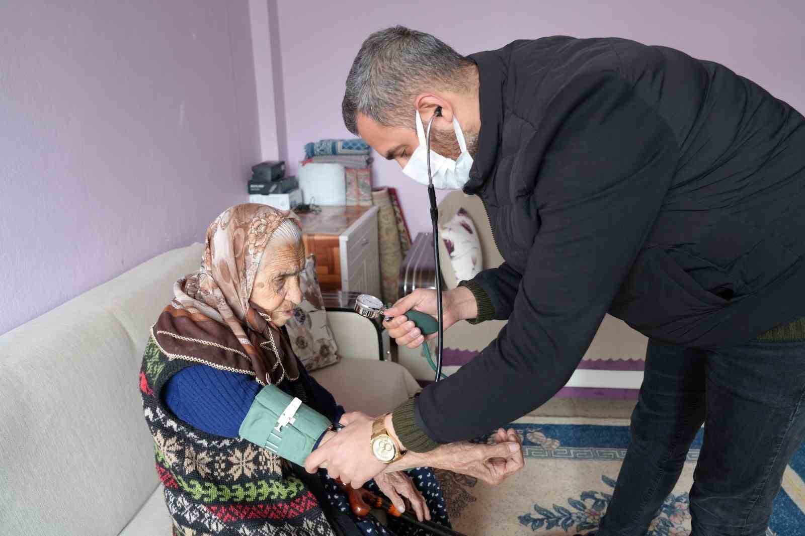 Engelli ve 65 yaş üstü vatandaşlara “özel hizmet"