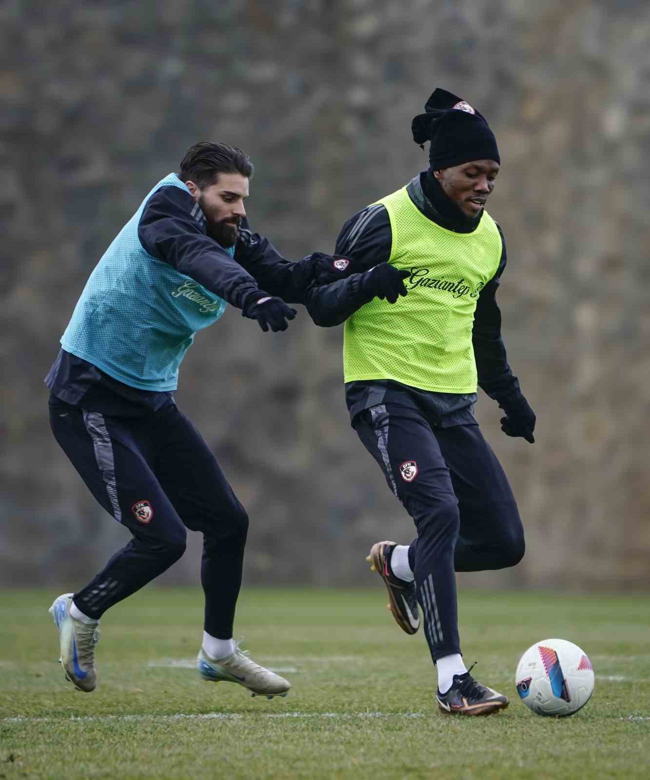 Sel&ccedil;uk İnan: "Galibiyet serisini devam ettirmek istiyoruz"
