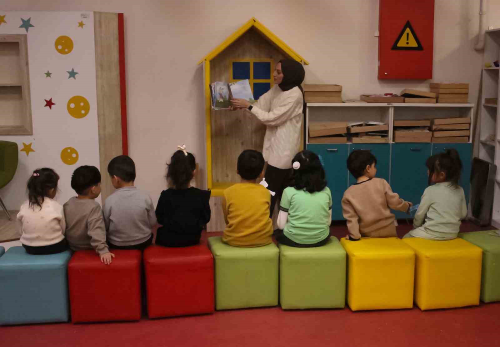 Sivaslı kadınlar erkeklere oranla daha fazla okuyor

