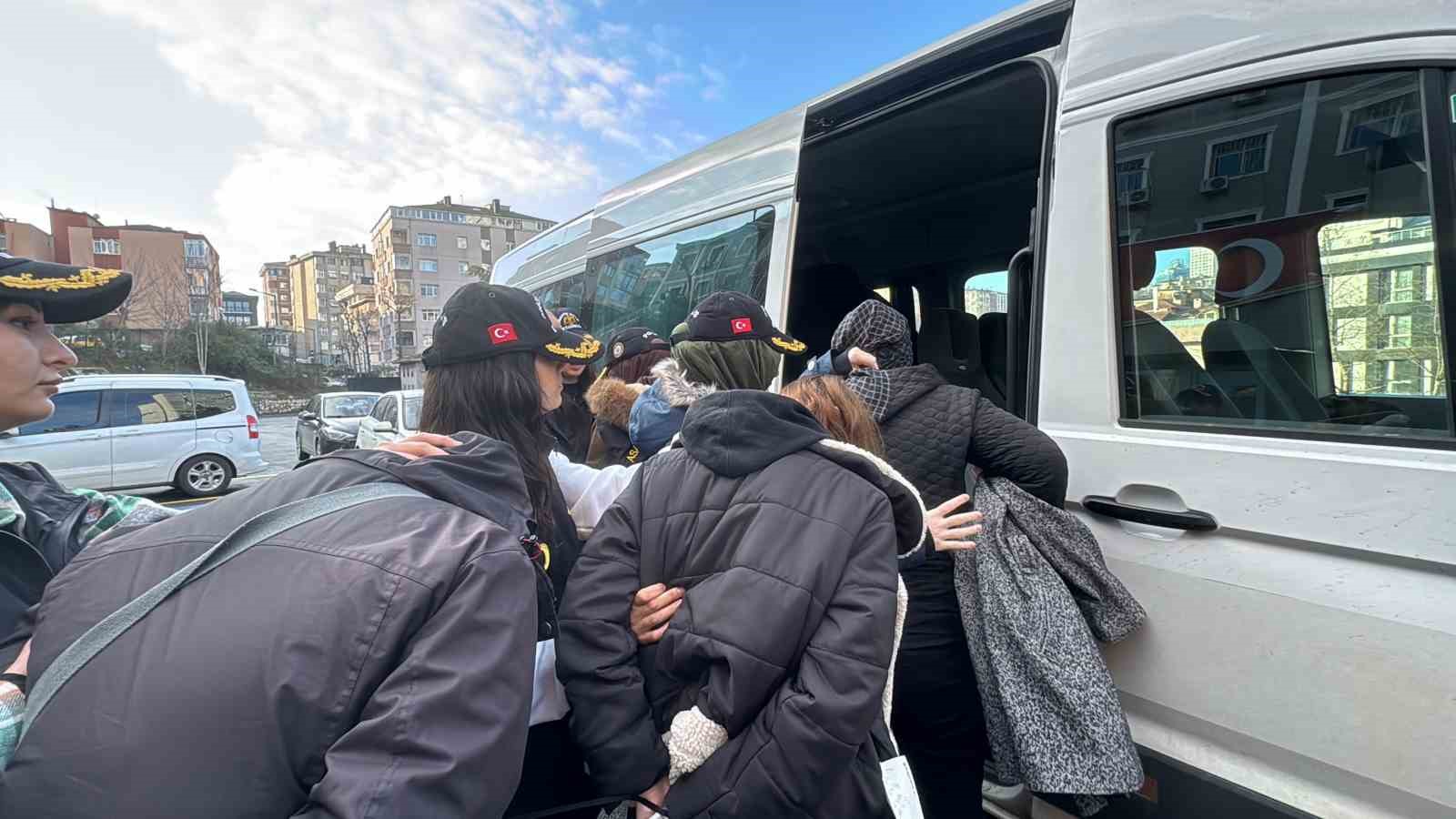 İstanbul merkezli 9 ilde dolandırıcılık operasyonu: 21 gözaltı