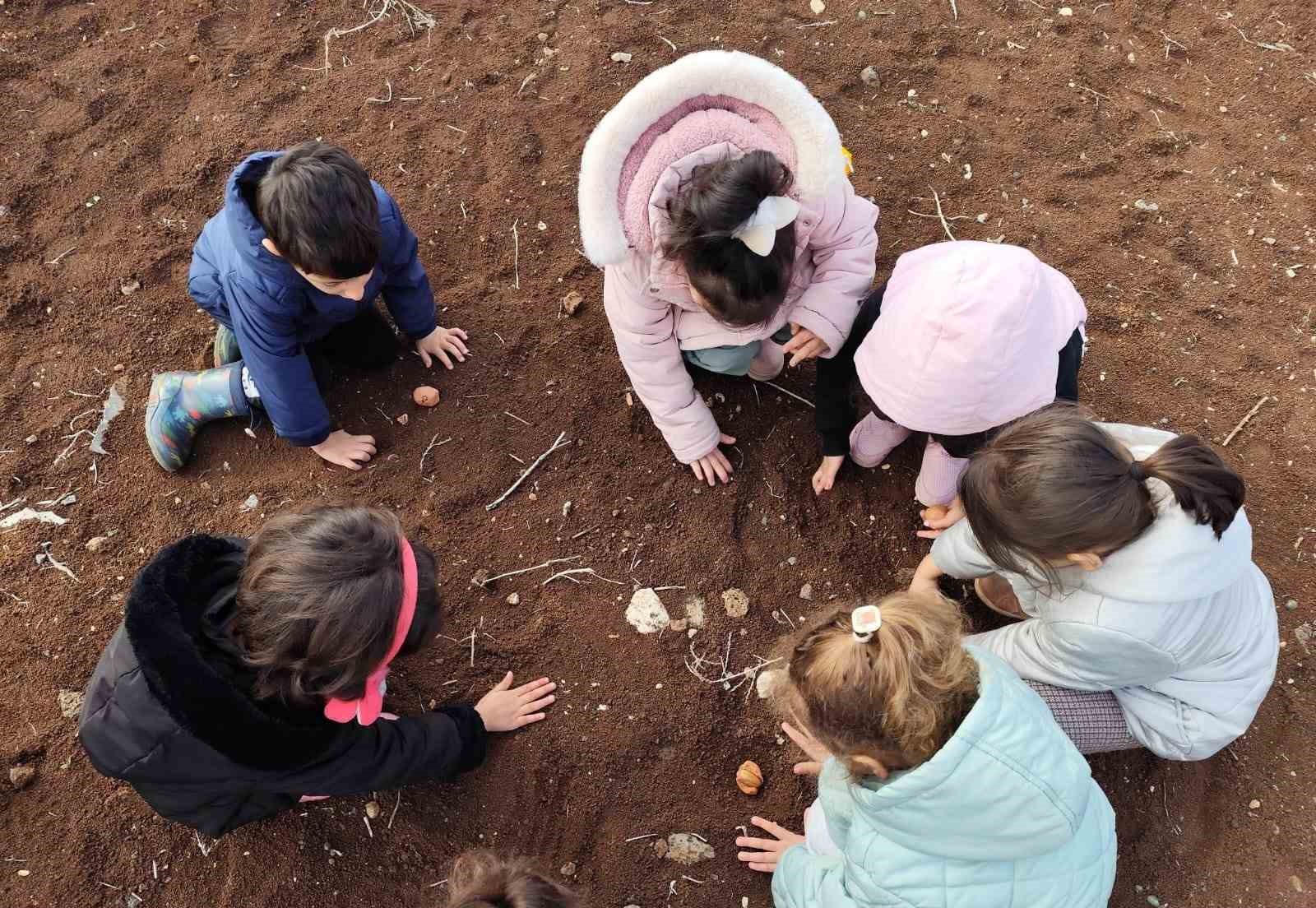 Çocuklara doğa sevgisi aşılayan etkinlik
