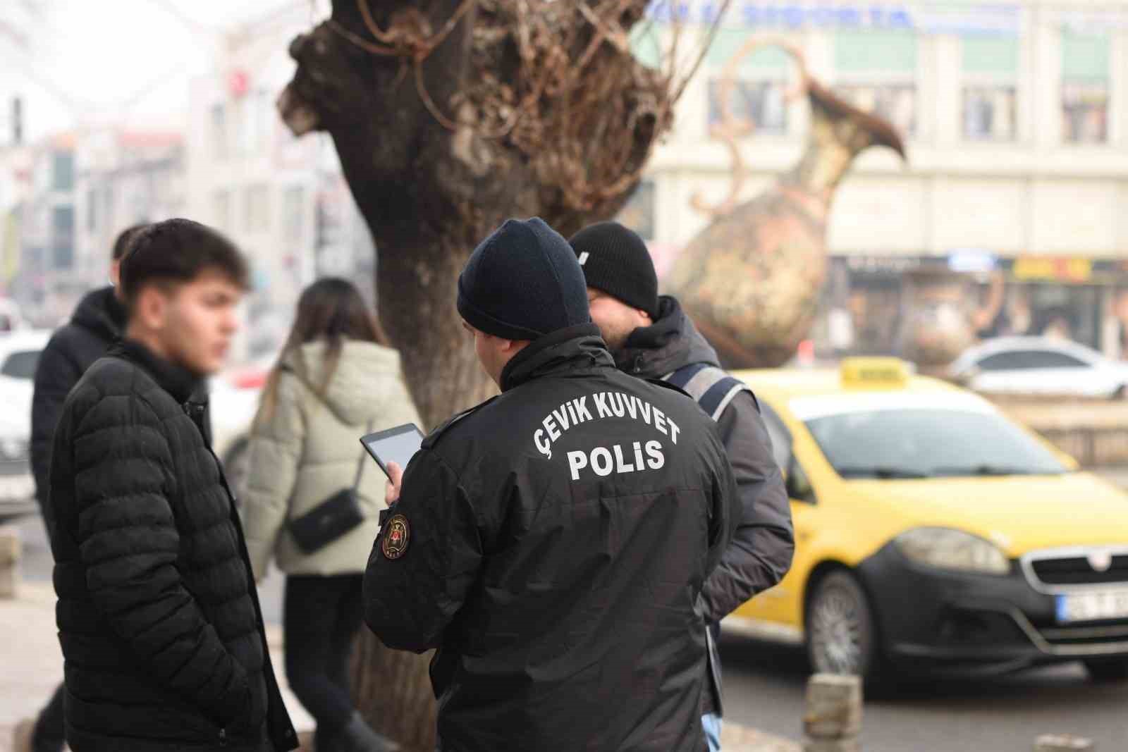 Erzincan’da &quot;Huzurlu Sokaklar&quot; uygulaması gerçekleştirildi