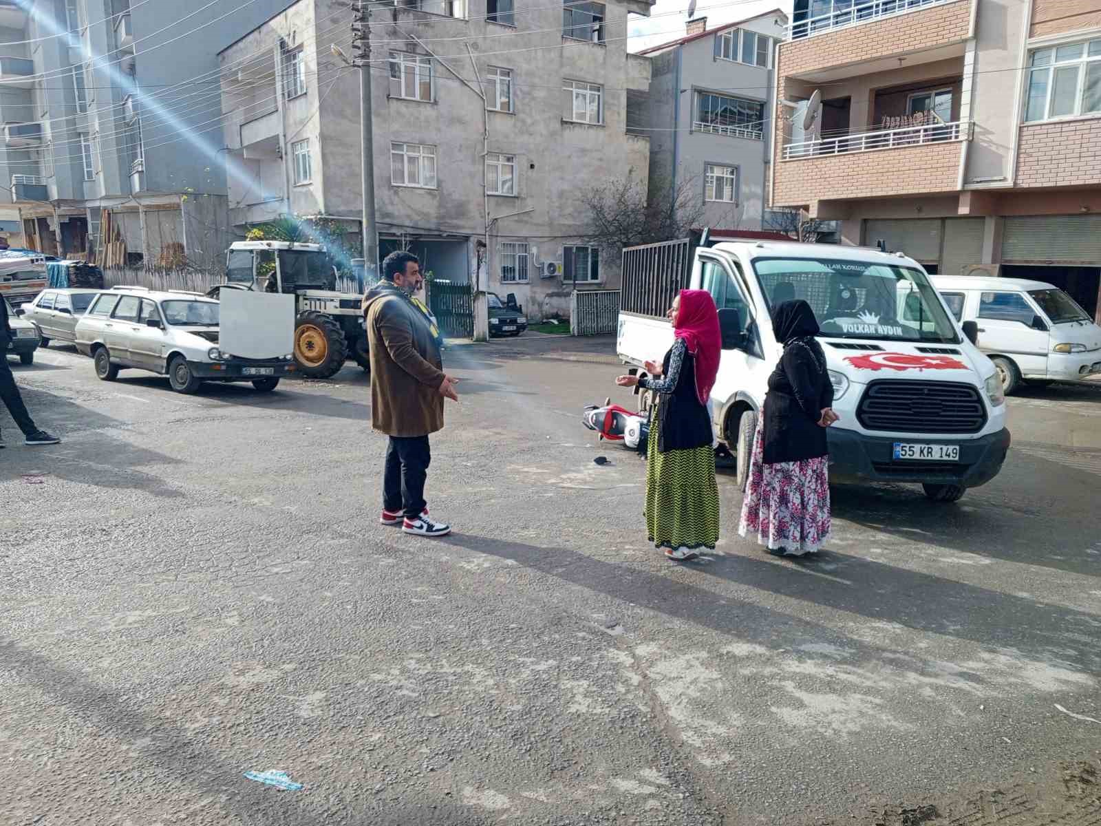 Kamyonete &ccedil;arpan motosiklet s&uuml;r&uuml;c&uuml;s&uuml; yaralandı
