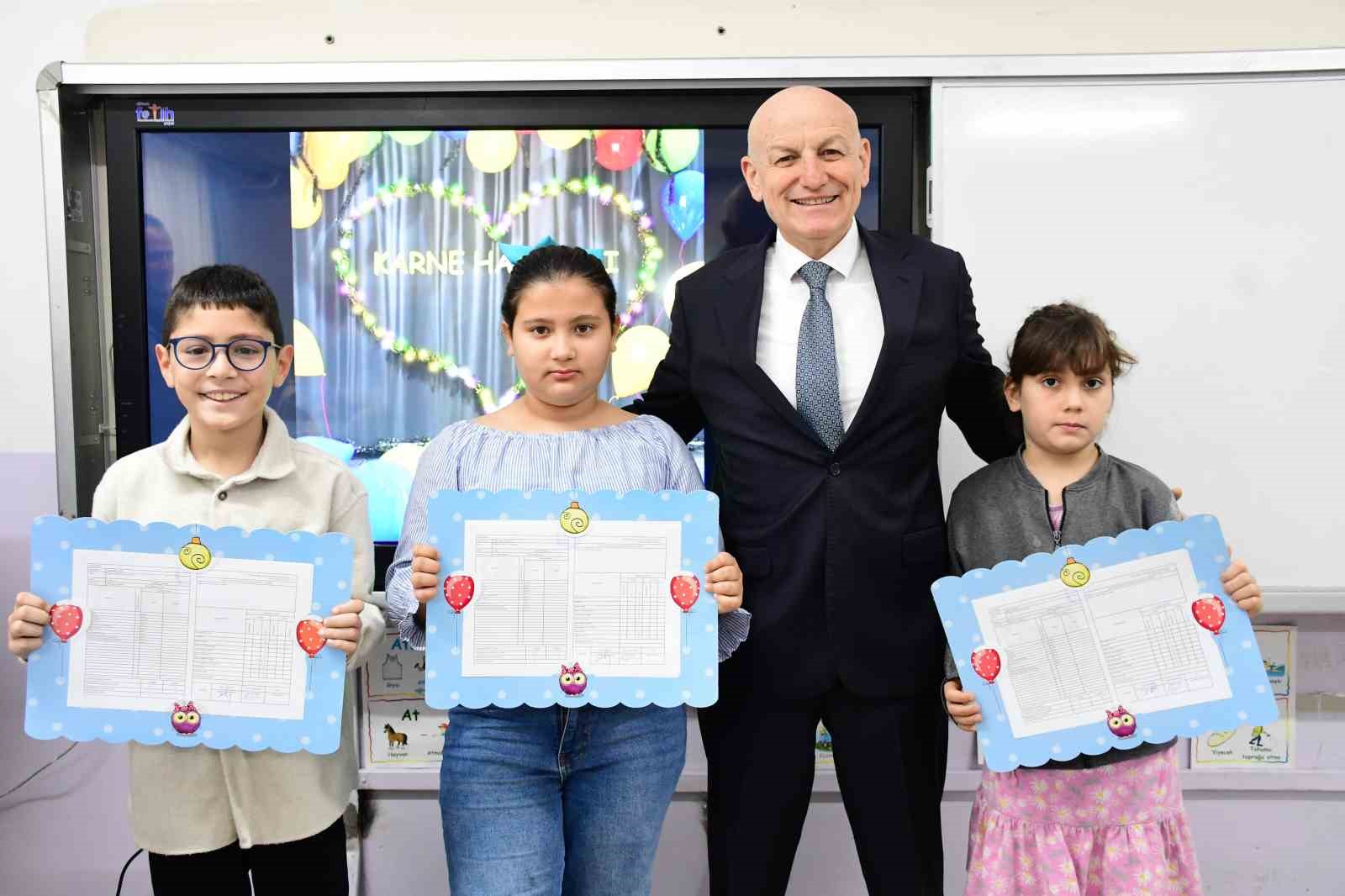 Başkan Kul, “karne” heyecanına ortak oldu